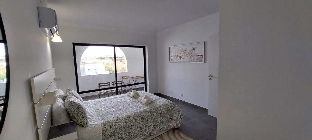 Enjoy Pool, Beach And More At This Nice Apartment Only 3 Minutes From Mareta'S Beach Sagres Eksteriør bilde