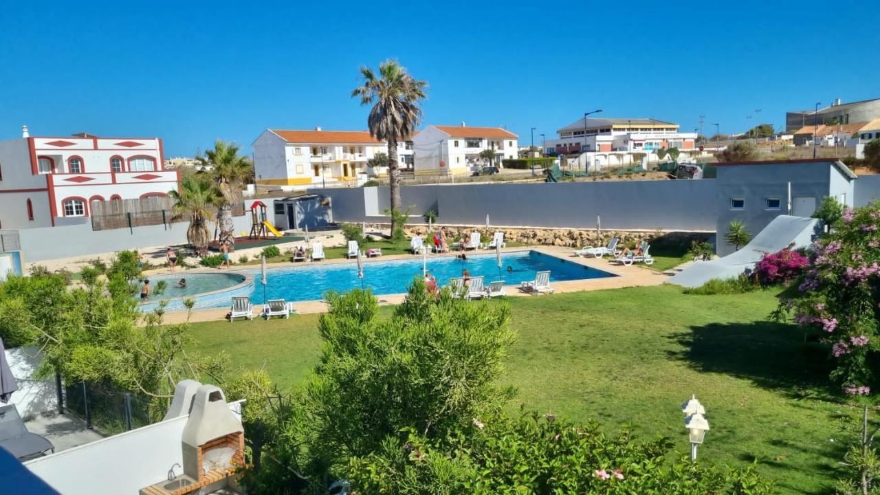 Enjoy Pool, Beach And More At This Nice Apartment Only 3 Minutes From Mareta'S Beach Sagres Eksteriør bilde