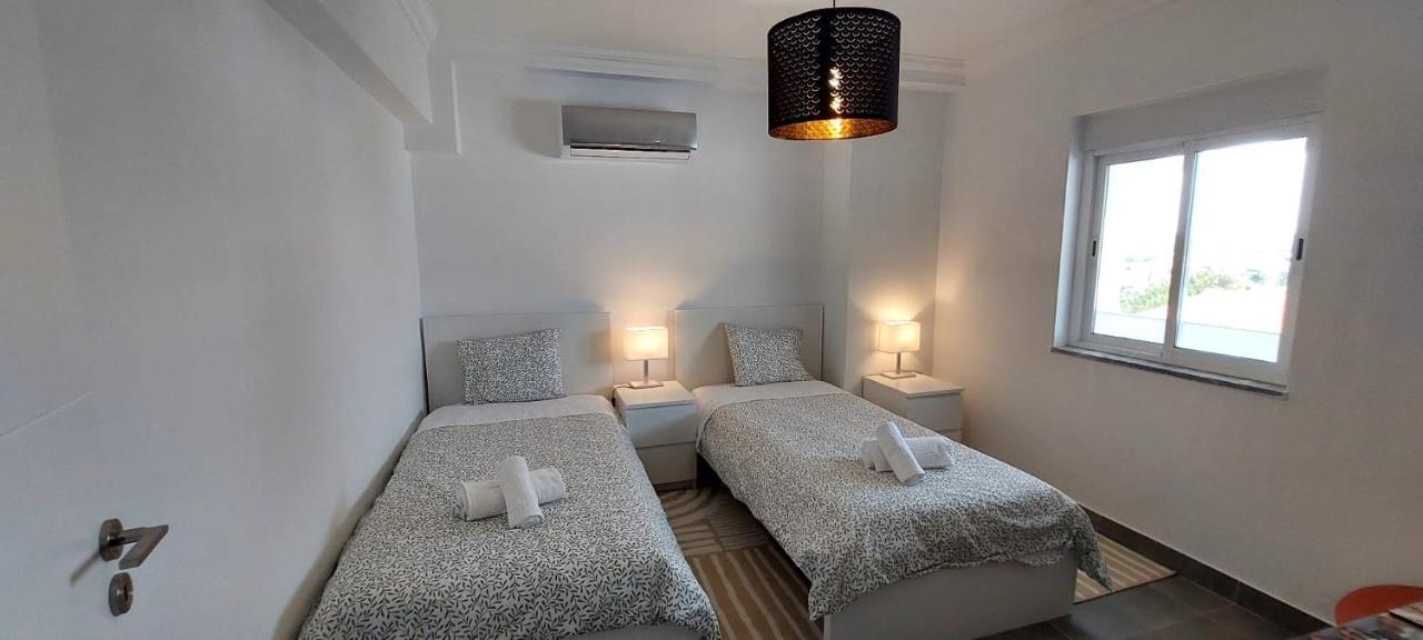 Enjoy Pool, Beach And More At This Nice Apartment Only 3 Minutes From Mareta'S Beach Sagres Eksteriør bilde